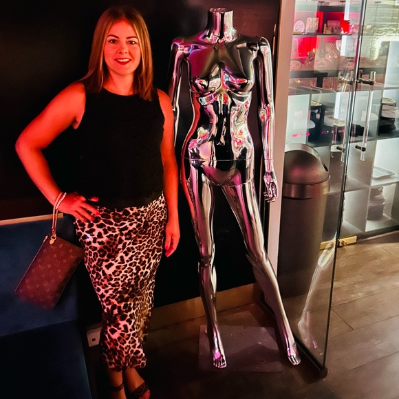 SHARE SHOWS w/ Classic‼️Wed. & Fri. 🥳 - Picture 3 of 5